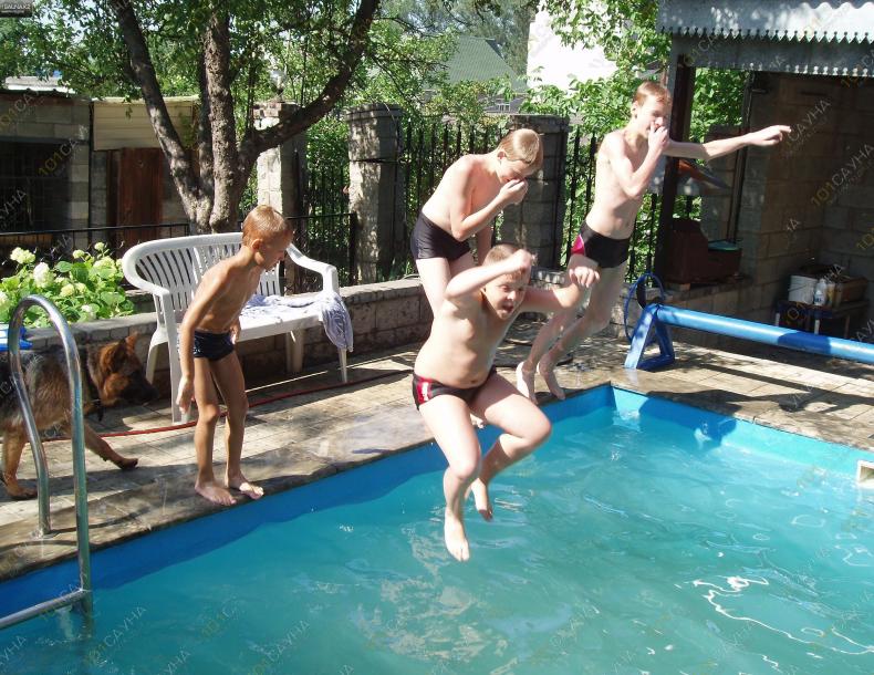 Семейная банька На Дровах, в Алматы, Раимбека, 223а  |  | 101sauna.kz